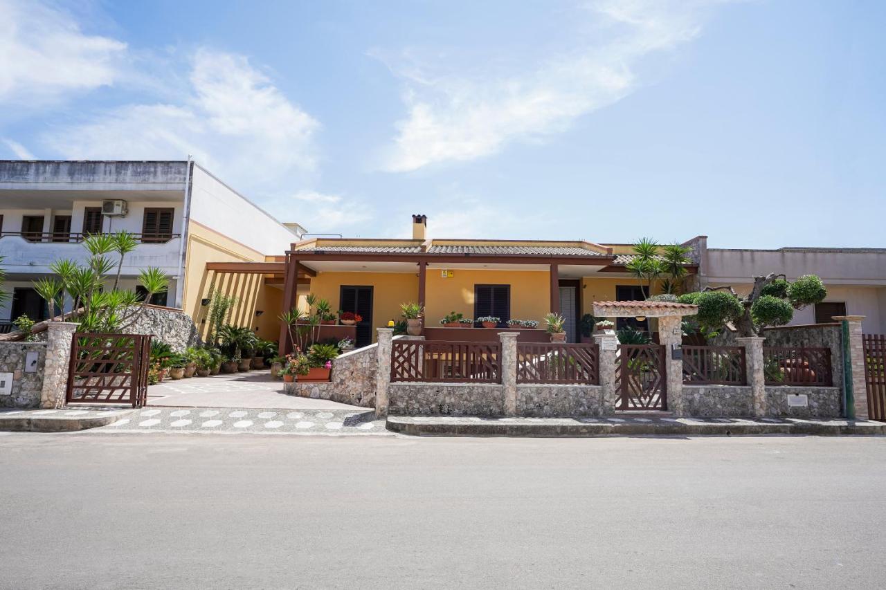 Guesthouse Da Filiberto Melendugno Buitenkant foto
